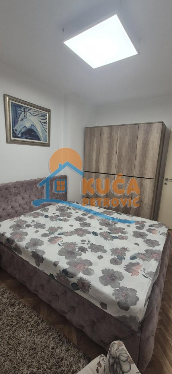 Slika 7 - Obrenovićeva, Dvosoban stan za izdavanje, 52m2, 400€