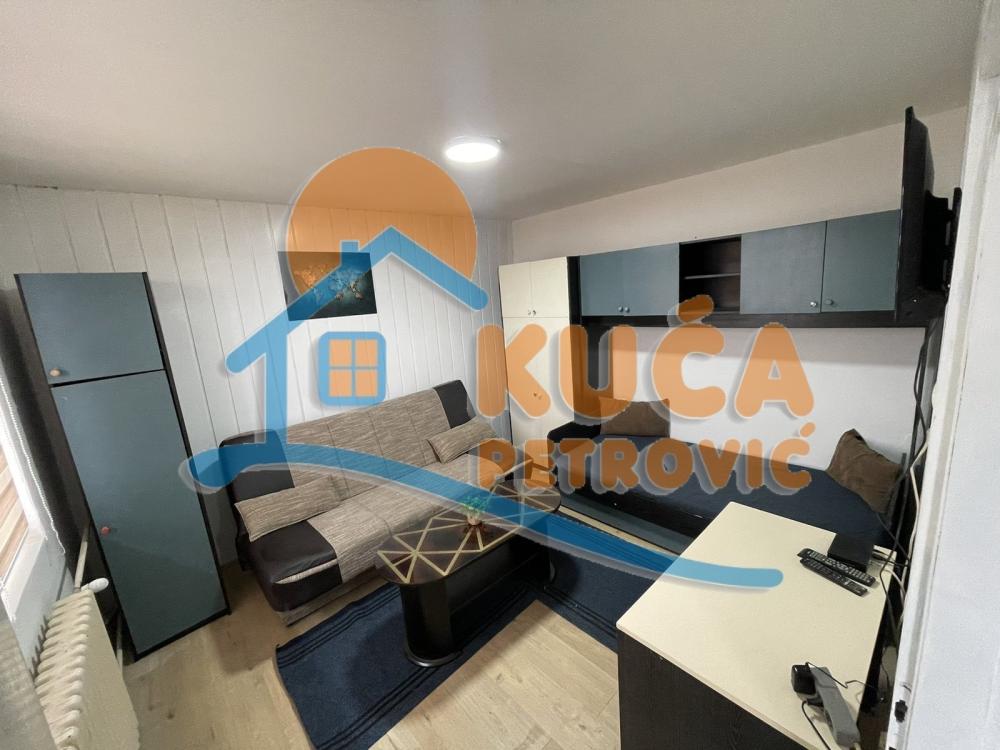 Slika 1 - Kragujevačka, Jednosoban stan za izdavanje, 45m2, 200€