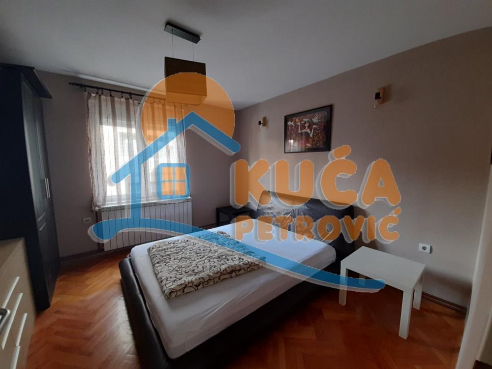 Slika 10 - Stojana Novakovića, Troiposoban stan za izdavanje, 95m2, 450€