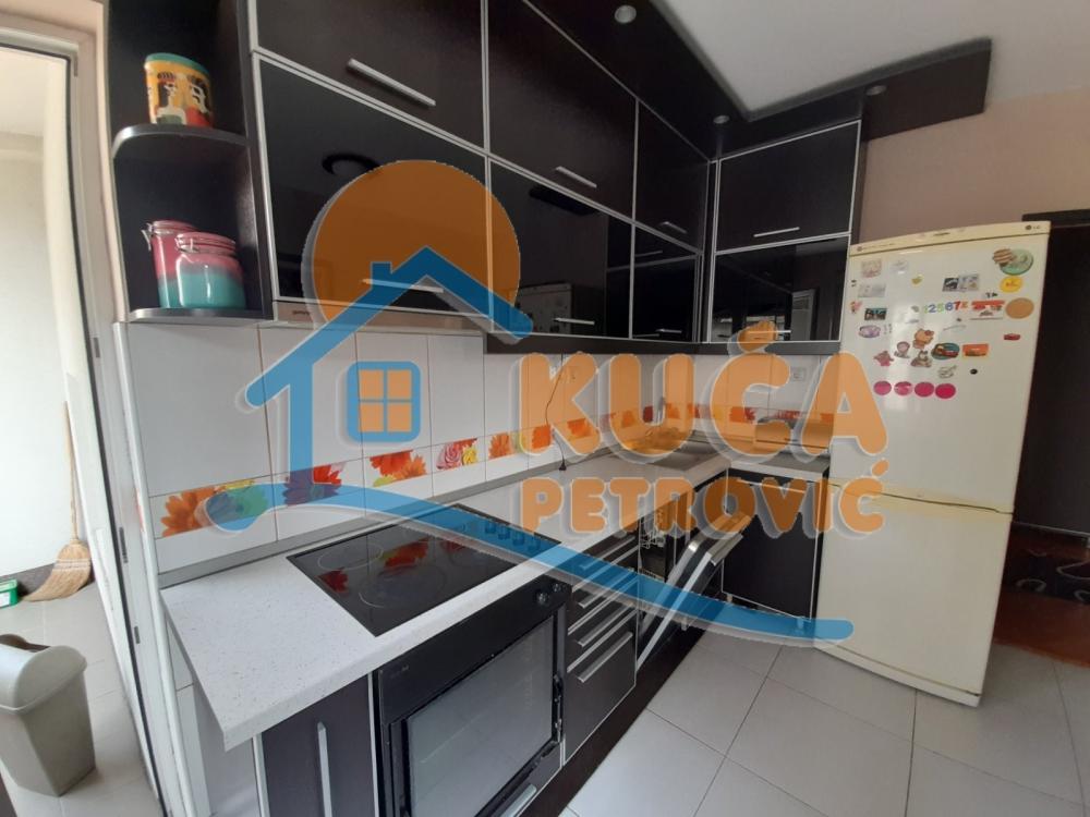 Slika 5 - Stojana Novakovića, Troiposoban stan za izdavanje, 95m2, 450€