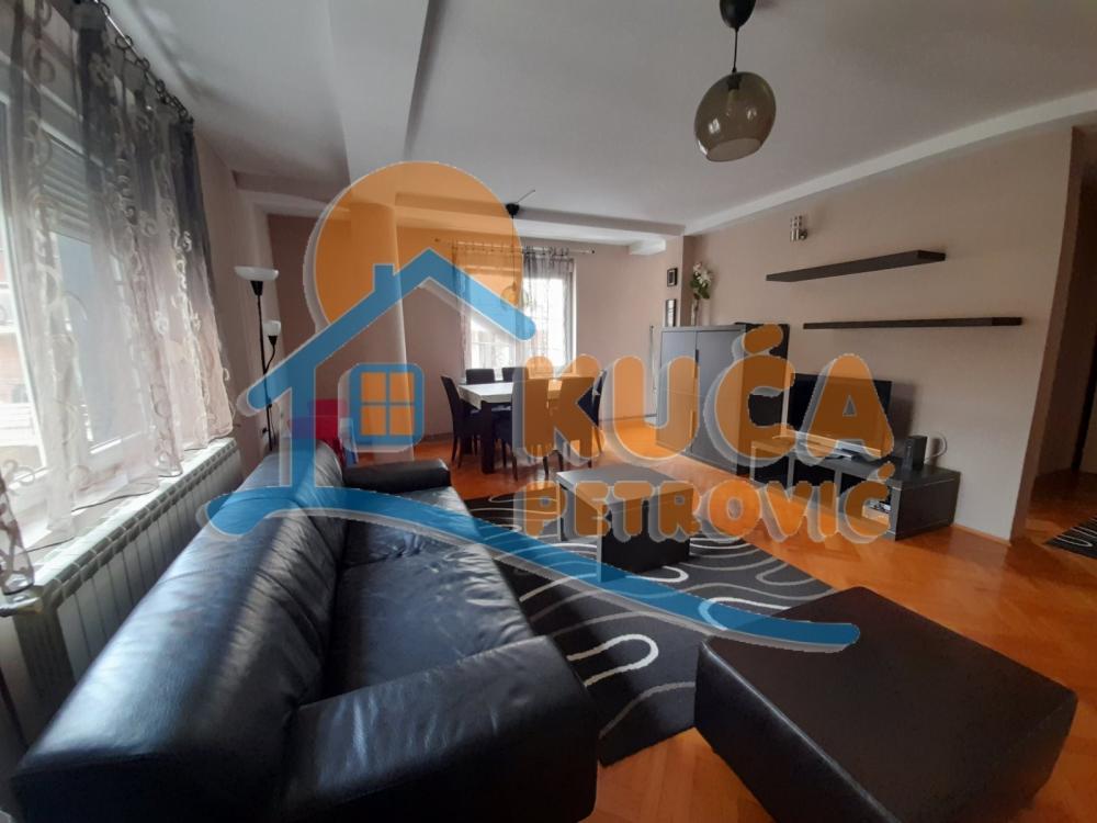 Slika 2 - Stojana Novakovića, Troiposoban stan za izdavanje, 95m2, 450€