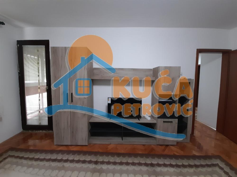 Slika 2 - Bulevar Nemanjića, Dvosoban stan za izdavanje, 54m2, 300€