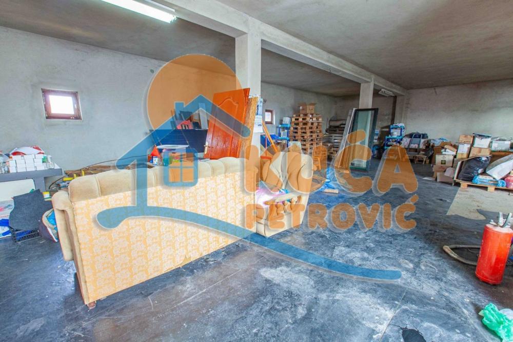 Slika 5 - Ratka Pavlovića,  Kuća na prodaju, 660m2, 257.750€
