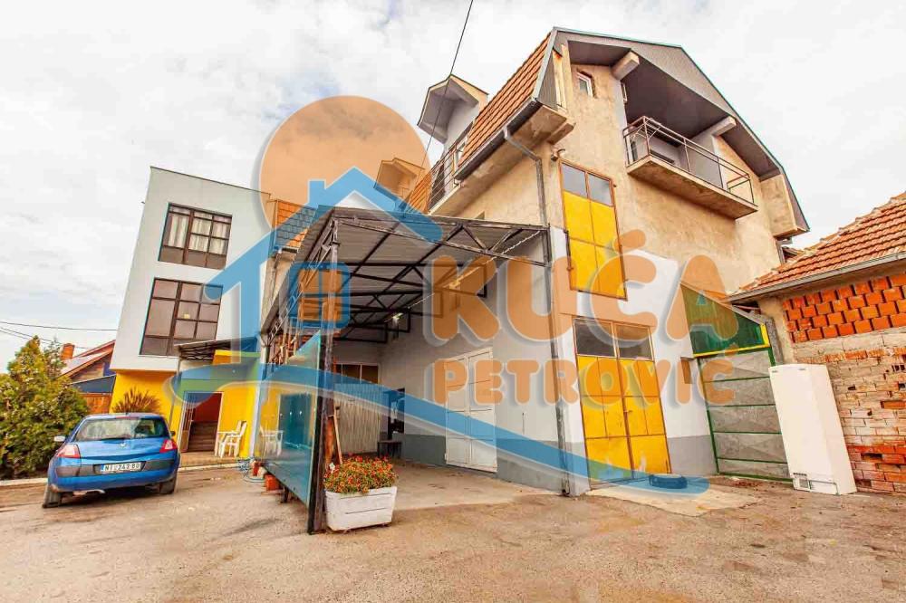 Slika 1 - Ratka Pavlovića,  Kuća na prodaju, 660m2, 257.750€