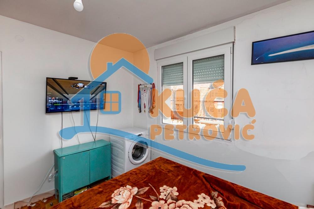 Slika 11 - Radnih brigada, Dvoiposoban stan na prodaju, 53m2, 101.200€