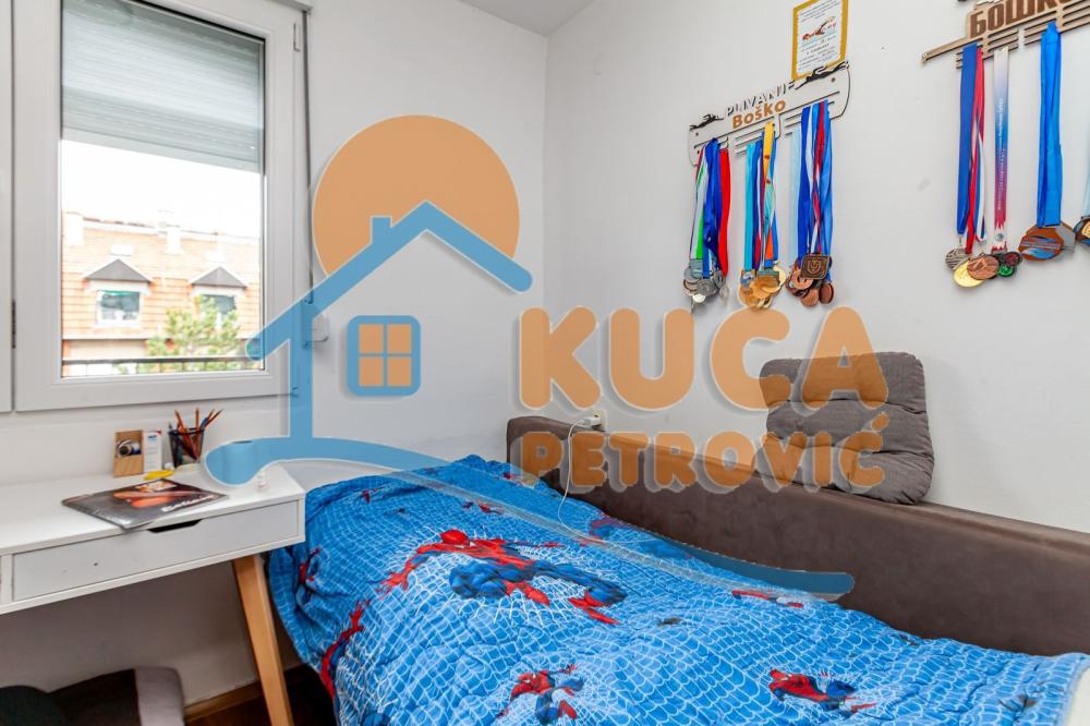 Slika 5 - Radnih brigada, Dvoiposoban stan na prodaju, 53m2, 101.200€