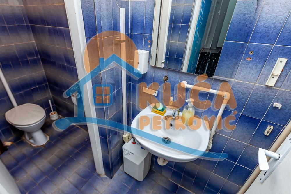 Slika 9 - Rajićeva,  Lokal na prodaju, 42m2, 98.400€