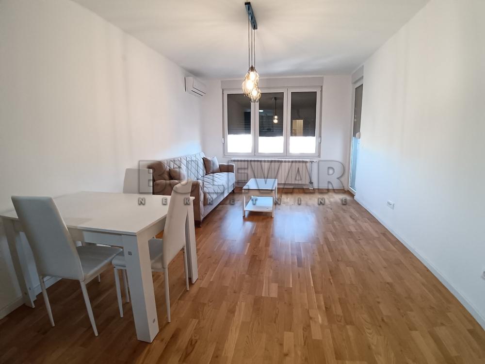 Slika 3 - Obilićev venac, Dvoiposoban stan za izdavanje, 70m2, 450€