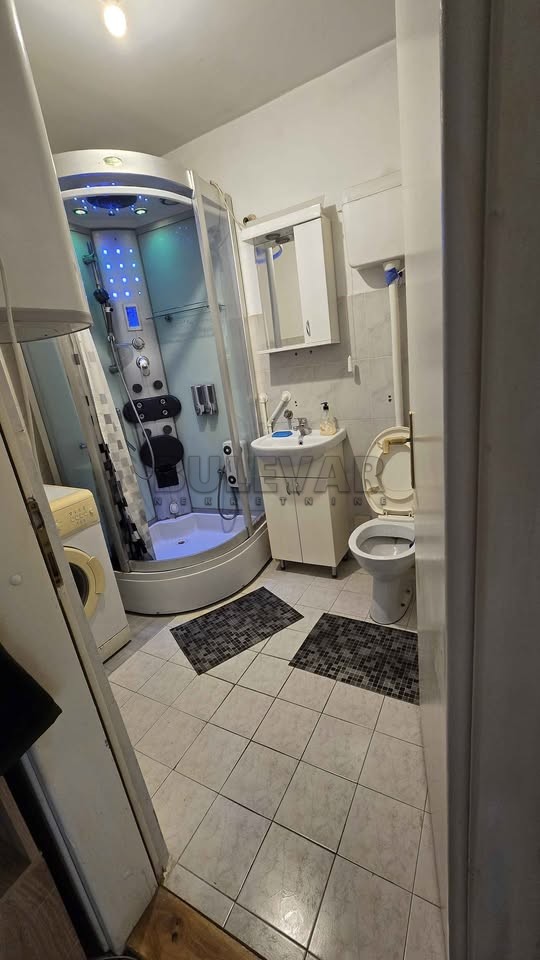 Slika 4 - 7. jula, Jednosoban stan za izdavanje, 40m2, 300€