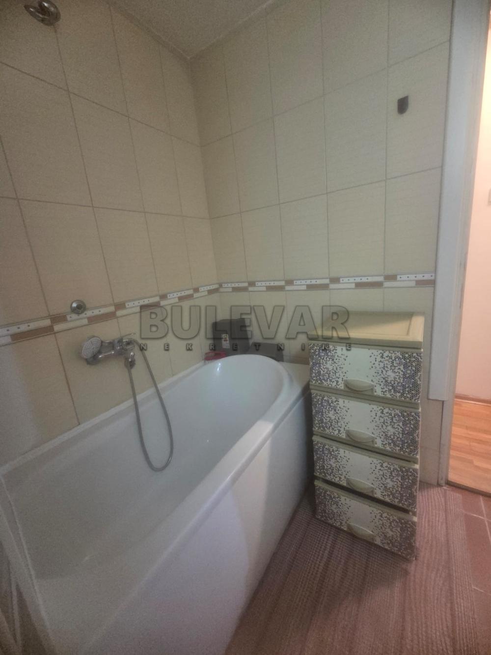 Slika 8 - Episkopska, Dvoiposoban stan za izdavanje, 66m2, 400€