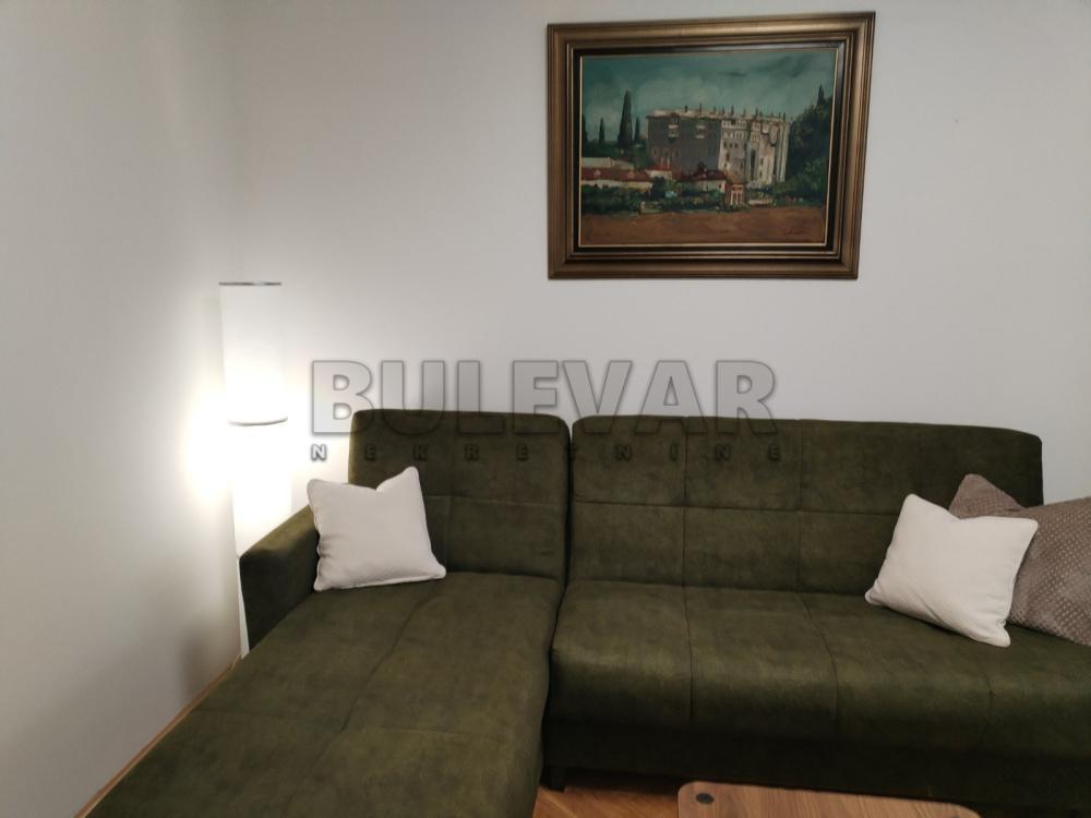 Glavna slika -Obrenovićeva, Dvosoban stan za izdavanje, 52m2, 400€