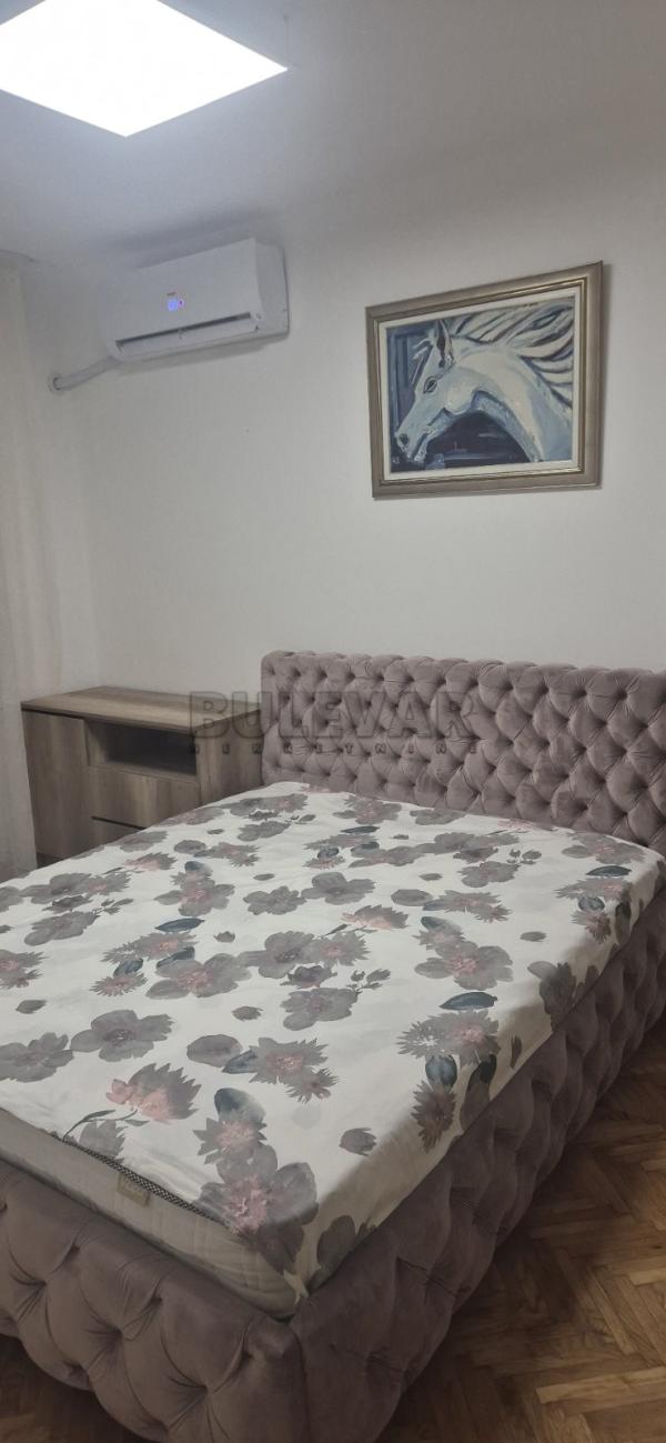 Slika 6 - Obrenovićeva, Dvosoban stan za izdavanje, 52m2, 400€