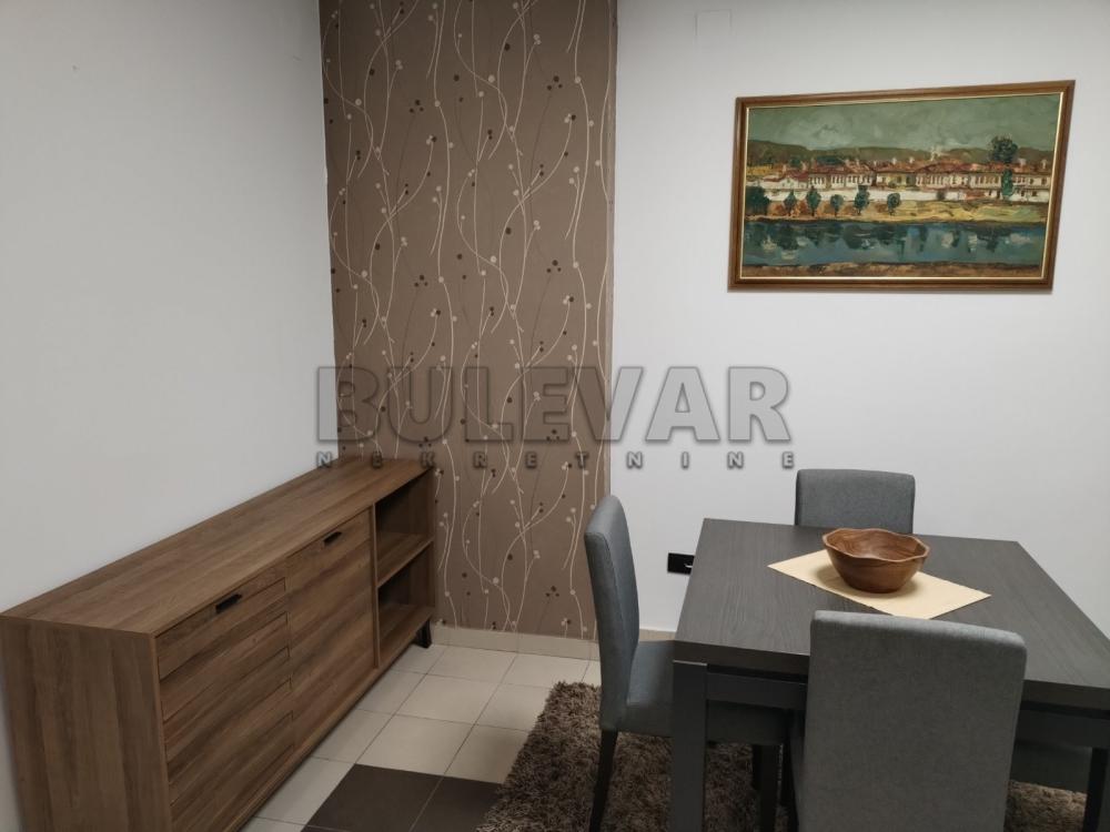 Slika 3 - Obrenovićeva, Dvosoban stan za izdavanje, 52m2, 400€