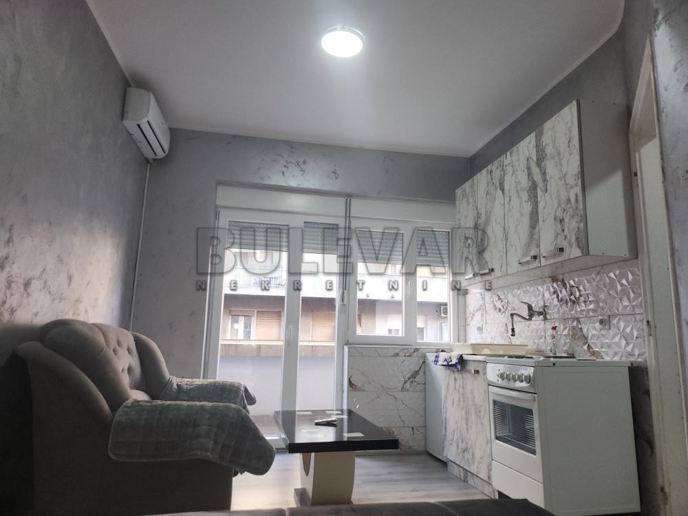 Slika 4 - Obrenovićeva, Jednosoban stan za izdavanje, 30m2, 270€