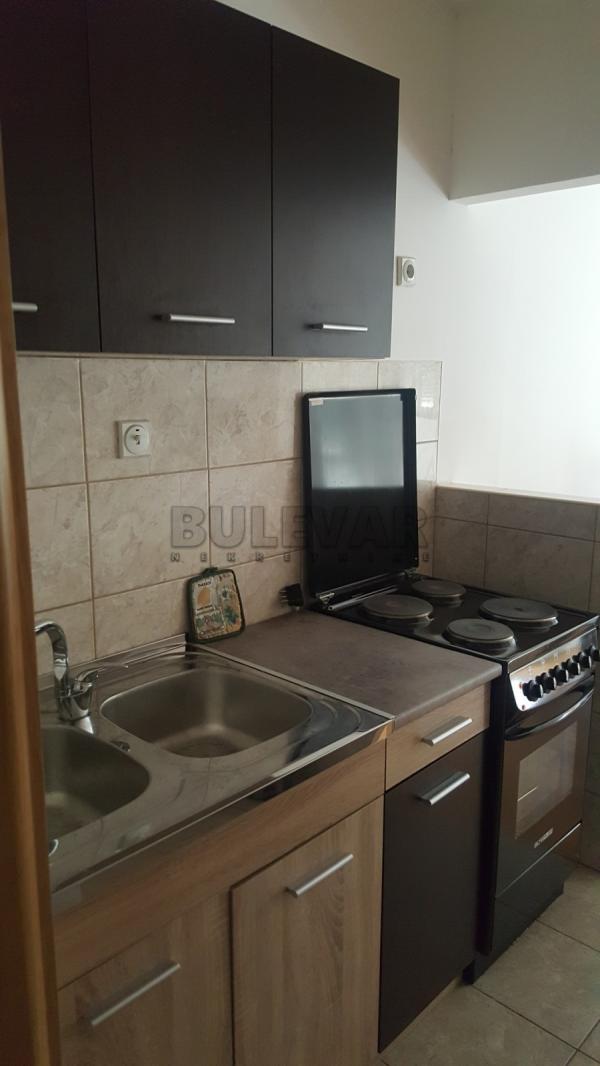 Slika 3 - Ćirila i Metodija, Jednoiposoban stan za izdavanje, 48m2, 350€