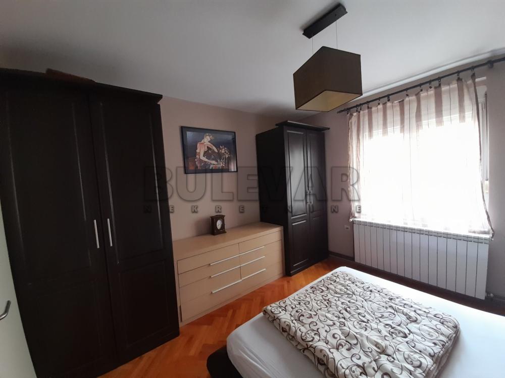 Slika 11 - Stojana Novakovića, Troiposoban stan za izdavanje, 95m2, 450€