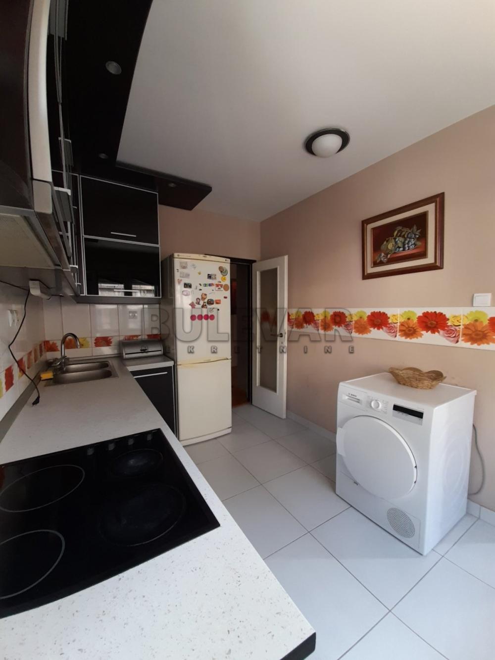 Slika 8 - Stojana Novakovića, Troiposoban stan za izdavanje, 95m2, 450€