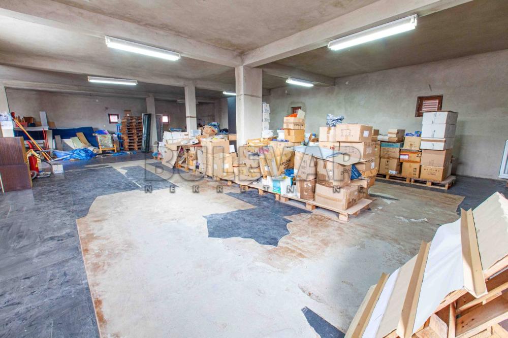 Slika 8 - Ratka Pavlovića,  Kuća na prodaju, 660m2, 257.750€