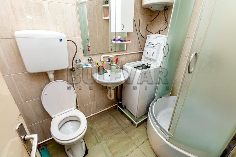 Slika 6 - Radnih brigada, Dvoiposoban stan na prodaju, 53m2, 101.200€