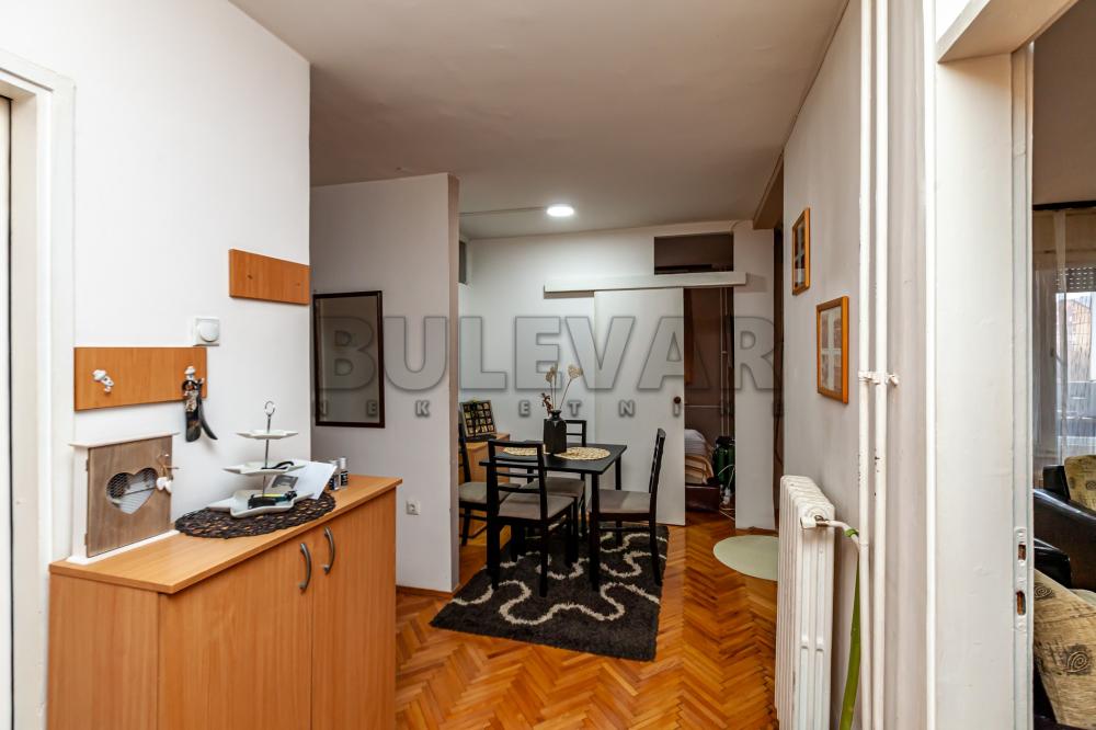 Slika 3 - Ljubomira Nikolića, Četvorosoban stan na prodaju, 81m2, 145.000€