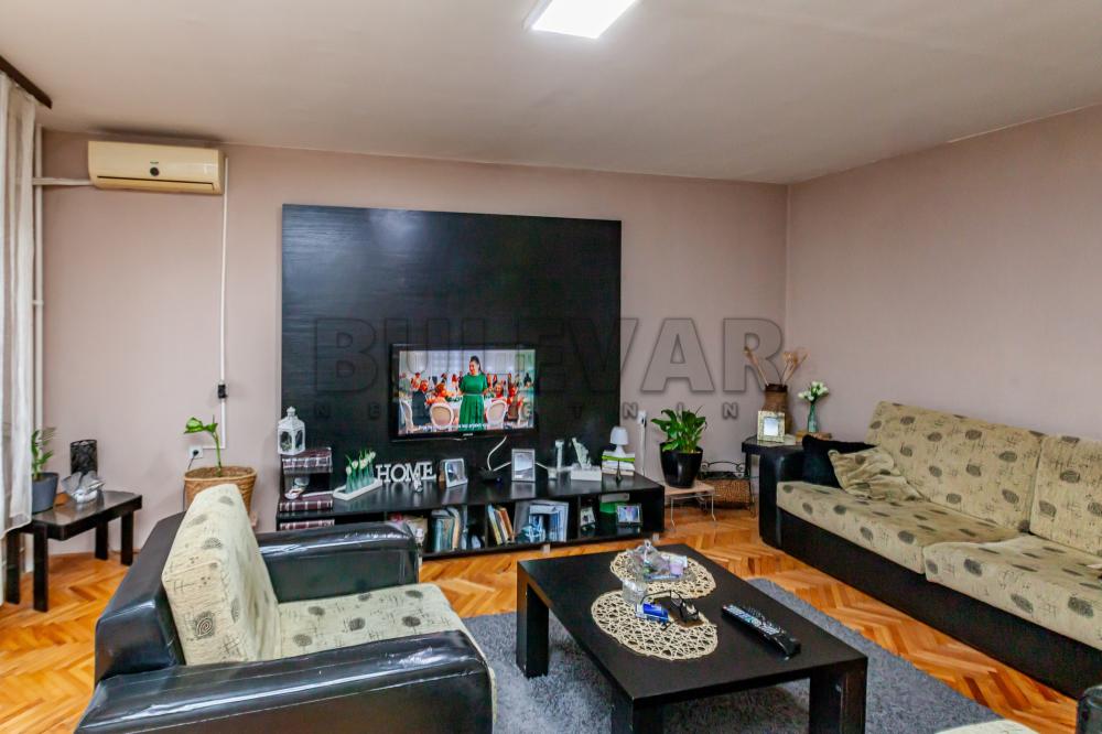 Slika 2 - Ljubomira Nikolića, Četvorosoban stan na prodaju, 81m2, 145.000€