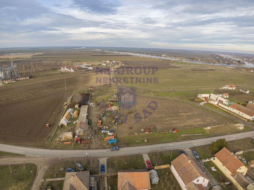 Slika 2 - Čurug, Kuća na prodaju, 208m2, 75.200€