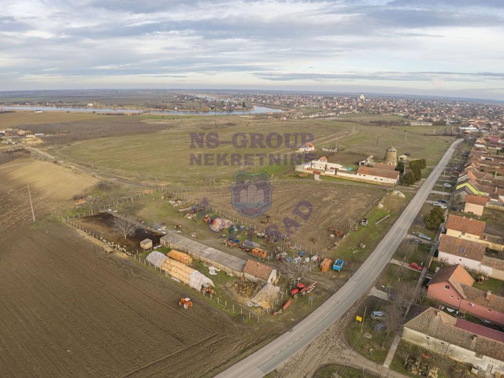 Slika 3 - Čurug, Kuća na prodaju, 208m2, 75.200€