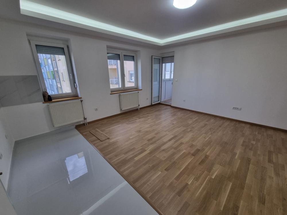 Slika 2 - Dvoiposoban stan na prodaju, 49m2, 154.500€