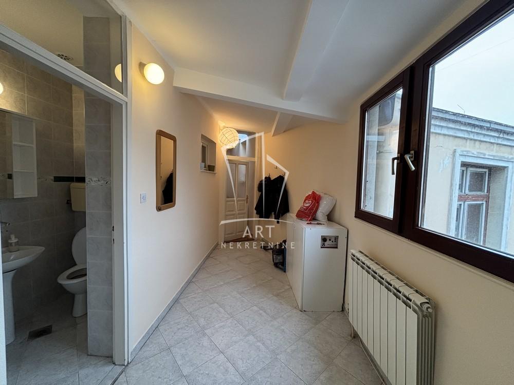 Slika 6 - Cara Lazara, Dvosoban stan za izdavanje, 20m2, 650€