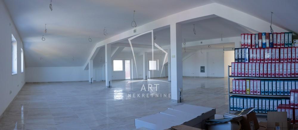 Slika 3 - Železnička,  Lokal za izdavanje, 1180m2, 1.950€