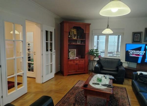 Slika 2 -  Kuća na prodaju, 431m2, 850.000€