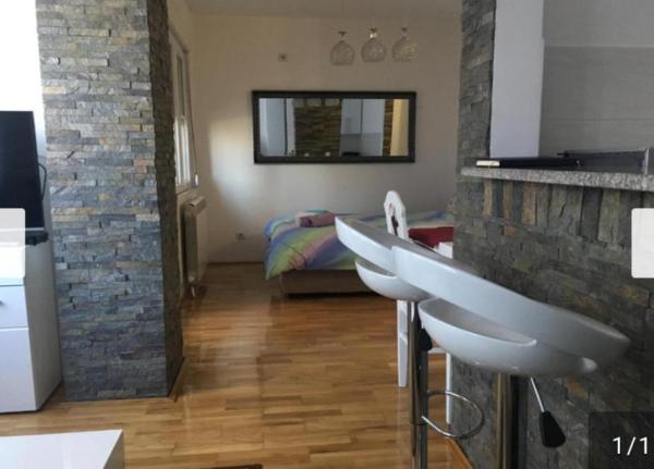 Glavna slika -Žorža Klemansoa, Jednosoban stan za izdavanje, 36m2, 600€