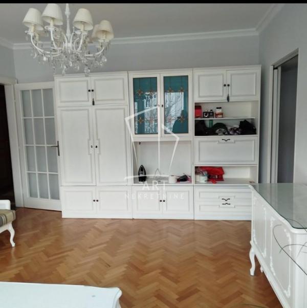 Slika 1 - Resavska, Dvosoban stan za izdavanje, 42m2, 600€