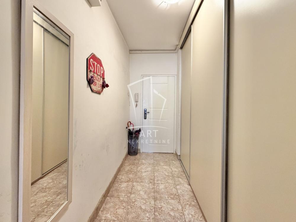 Slika 10 - Sava Burića, Dvoiposoban stan na prodaju, 54m2, 138.000€