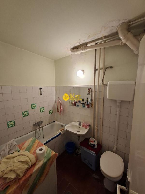 Slika 8 - Bratstva i jedinstva, Trosoban stan na prodaju, 75m2, 143.000€