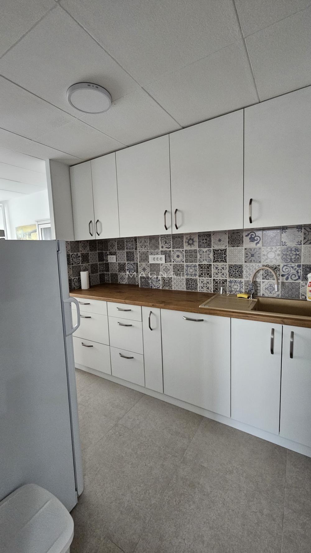 Slika 6 - Jurija Gagarina, Trosoban stan za izdavanje, 90m2, 800€