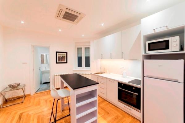 Slika 1 - Strahinjica bana, Dvoiposoban stan na prodaju, 70m2, 398.000€