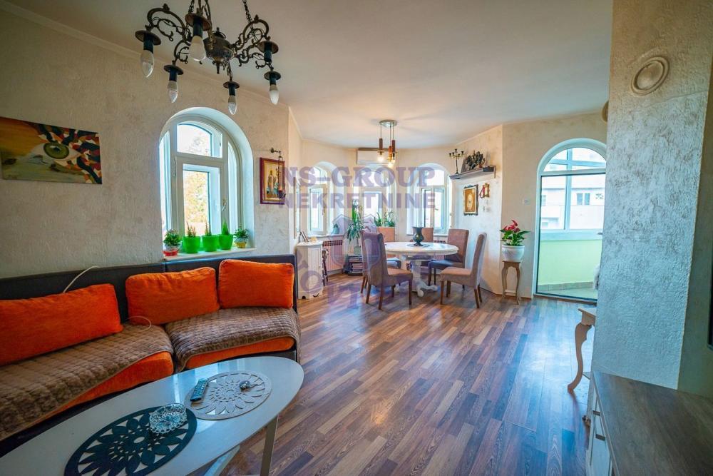 Glavna slika - Kuća na prodaju, 402m2, 391.400€