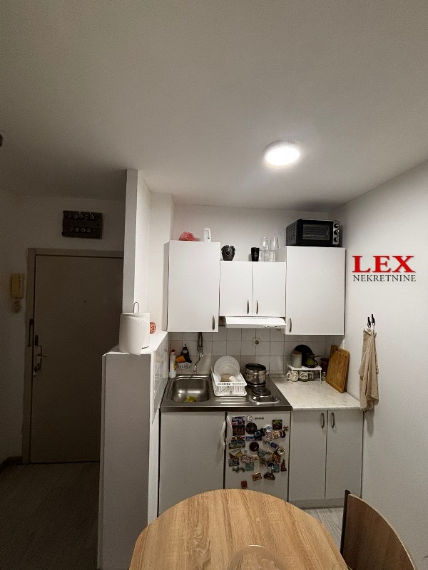 Slika 5 - Obalskih radnika, Dvosoban stan za izdavanje, 28m2, 350€