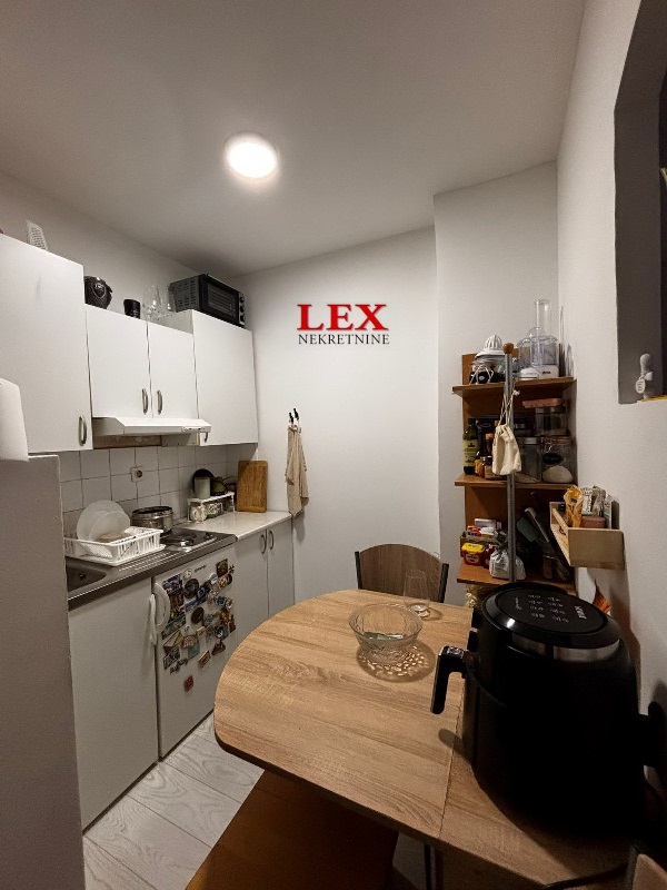 Slika 6 - Obalskih radnika, Dvosoban stan za izdavanje, 28m2, 350€