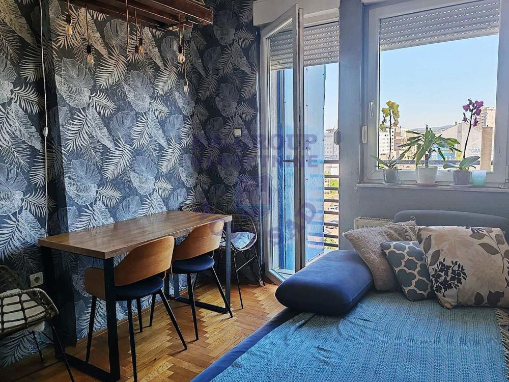 Slika 1 - Četvorosoban stan na prodaju, 70m2, 185.400€