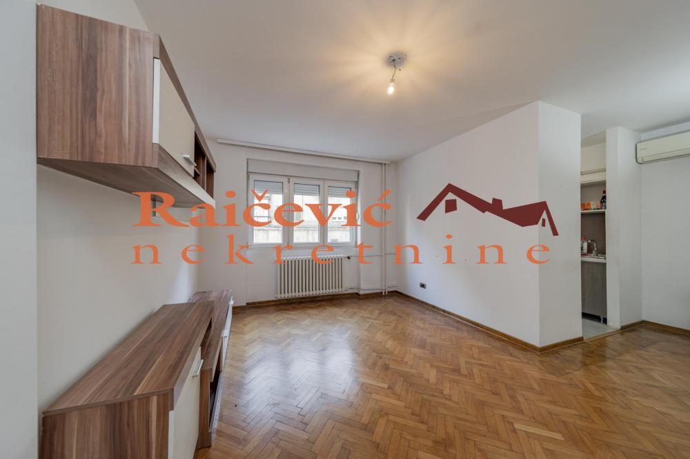 Slika 2 - Kneginje Zorke, Trosoban stan na prodaju, 64m2, 275.000€