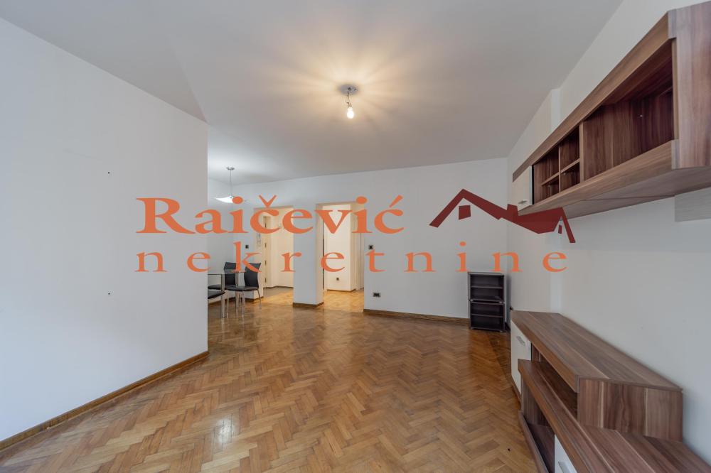 Slika 3 - Kneginje Zorke, Trosoban stan na prodaju, 64m2, 275.000€