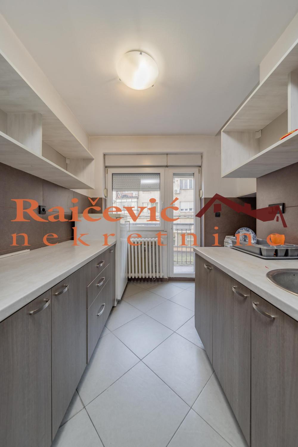 Slika 6 - Kneginje Zorke, Trosoban stan na prodaju, 64m2, 275.000€