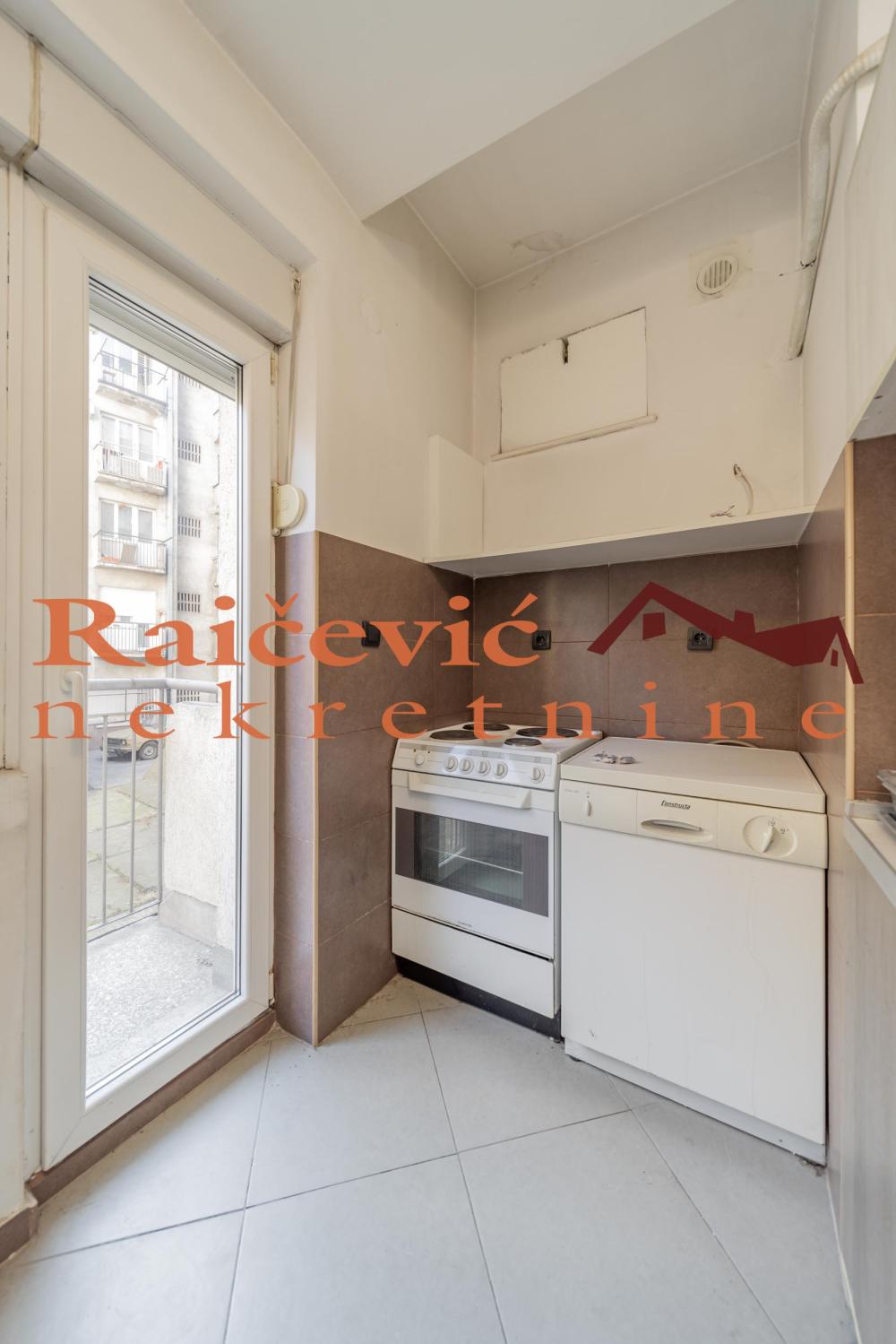 Slika 7 - Kneginje Zorke, Trosoban stan na prodaju, 64m2, 275.000€