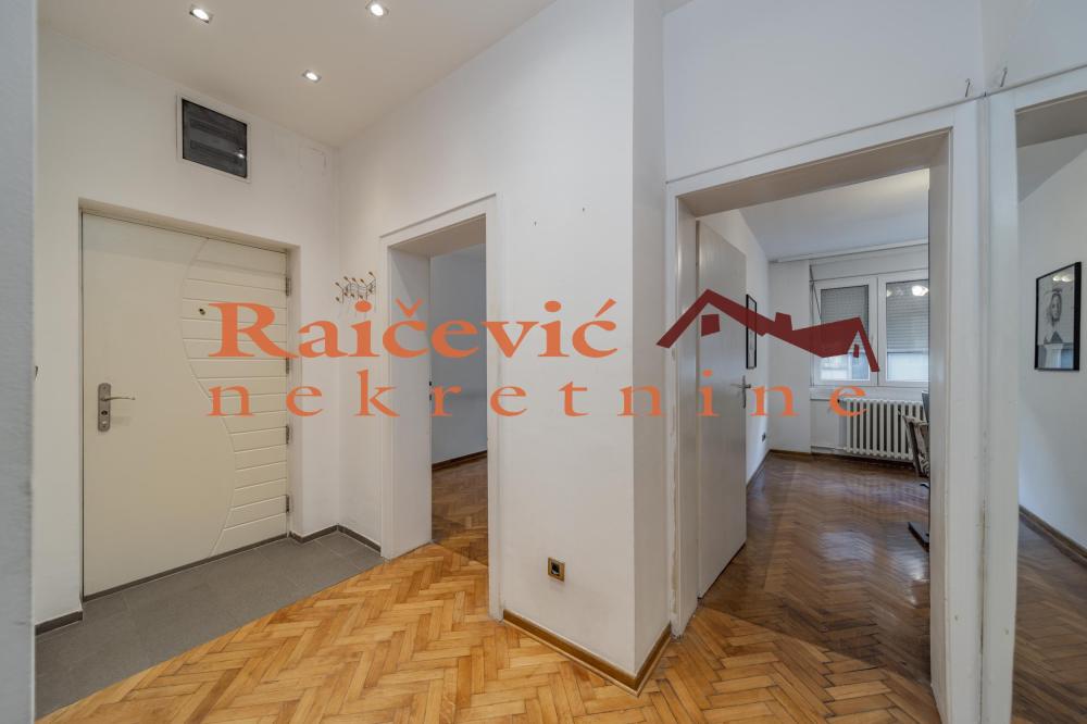 Slika 10 - Kneginje Zorke, Trosoban stan na prodaju, 64m2, 275.000€