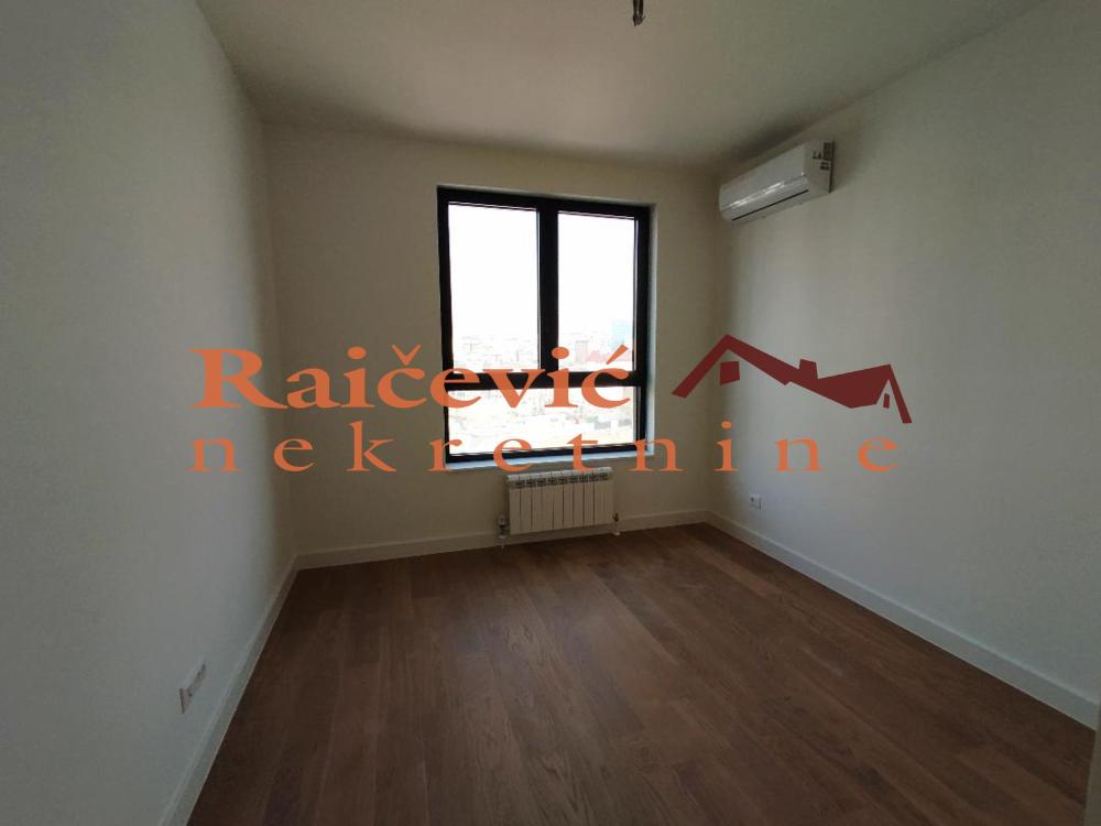 Slika 7 - Kraljice Drage Obrenovic, Trosoban stan na prodaju, 80m2, 380.000€