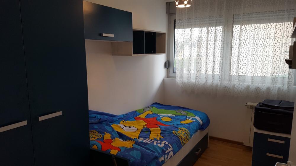 Slika 5 - Veljka Dugoševića, Trosoban stan za izdavanje, 82m2, 750€