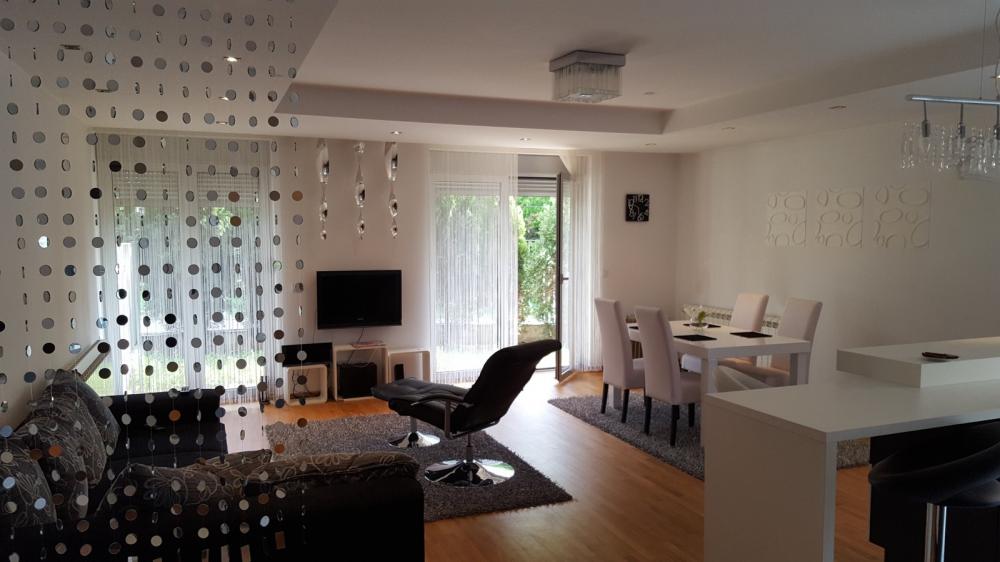 Slika 2 - Veljka Dugoševića, Trosoban stan za izdavanje, 82m2, 750€