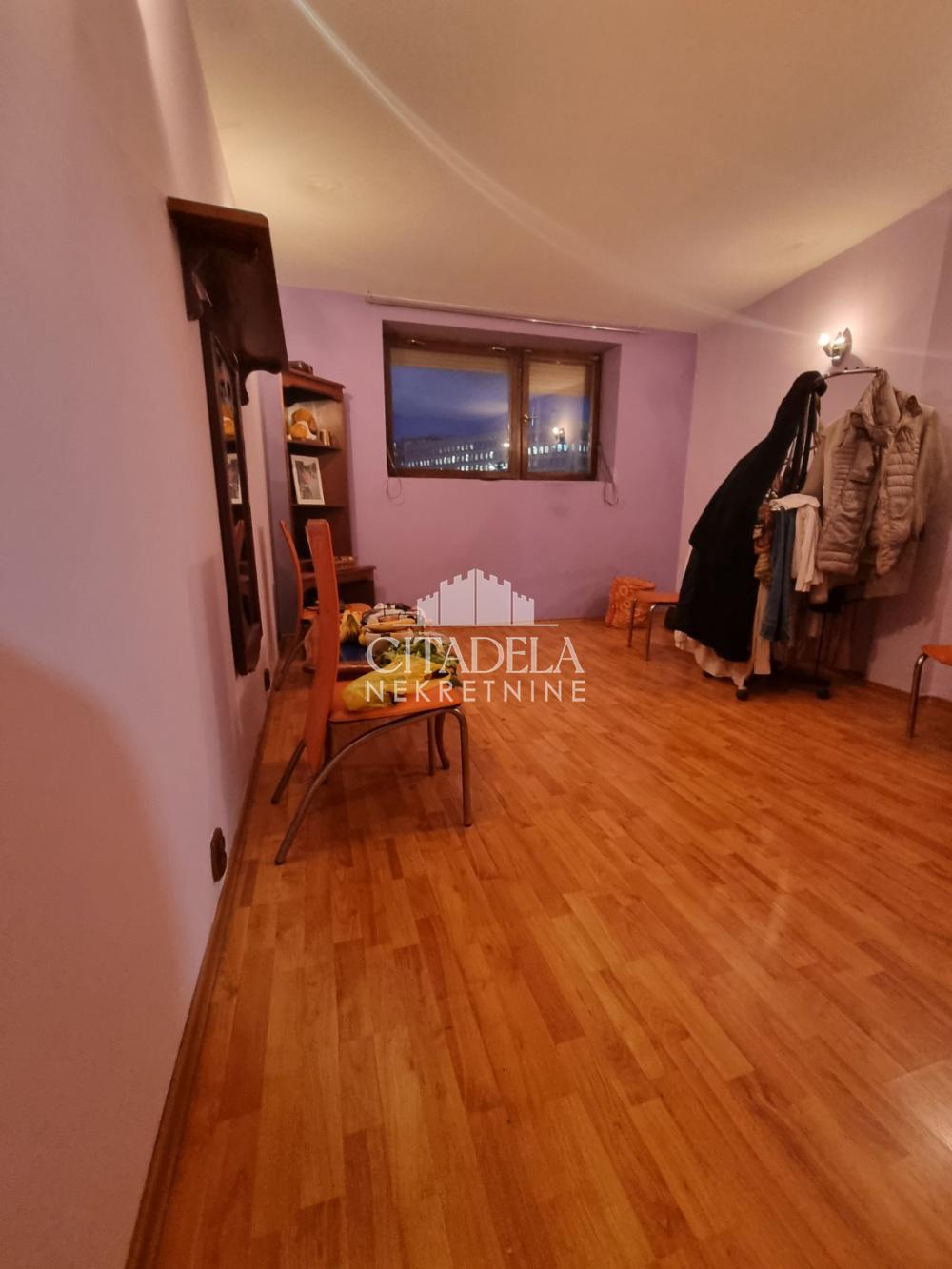 Slika 2 - Crnogorska, Trosoban stan na prodaju, 74m2, 240.000€